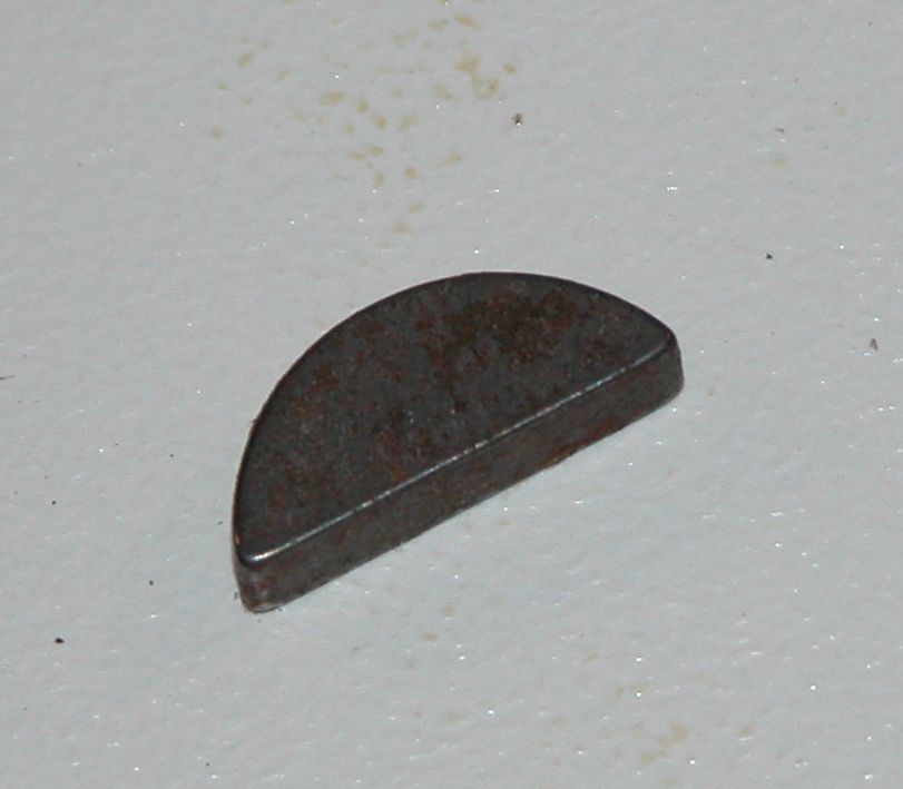 Ziehkeil als Mitnehmer 3 x 5 Scheibenfeder Ölpumpe für 2-Ventiler Scheibenfeder - Ziehkeil 3x5 Ölpumpe für 2-Ventiler – Bild 1