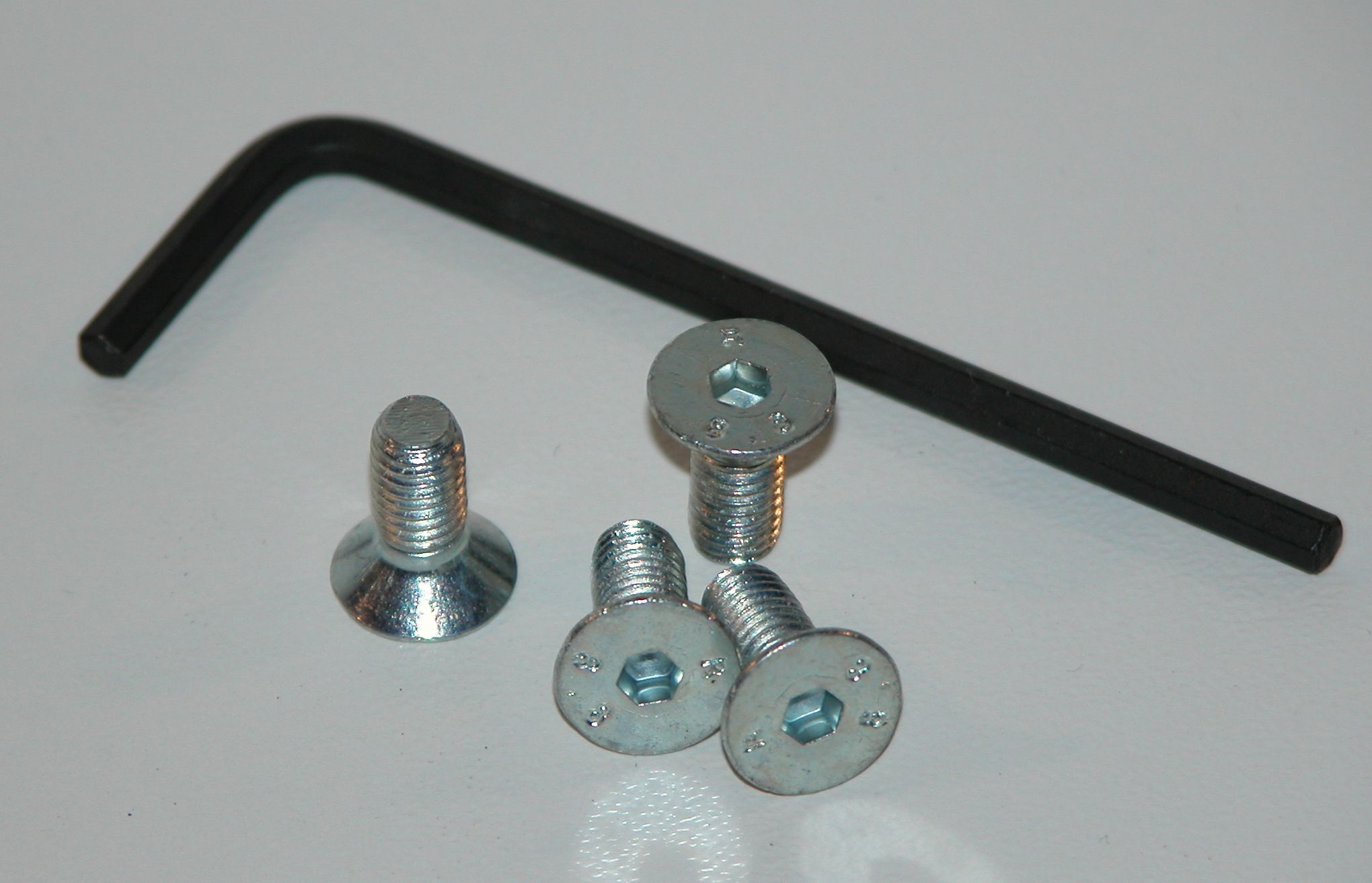 Schraubensatz Vergaser Inbus für BMW R 2-Ventiler Modelle Schraubensatz Vergaser Inbus für BMW R 2-Ventiler – Bild 1