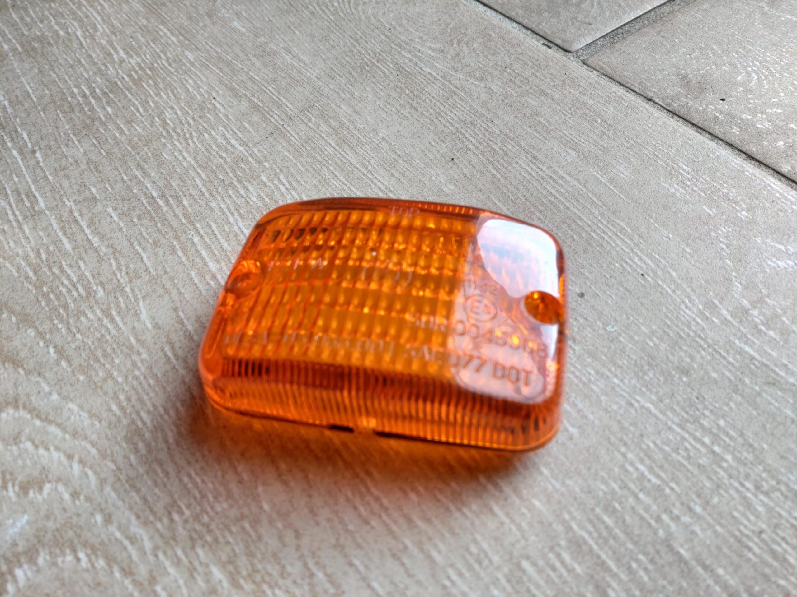 Blinker - Blinkleuchte - Ersatzglas gebraucht für BMW R 2-Ventiler Blinker - Blinkleuchte - Ersatzglas gebraucht für BMW R 2-Ventiler – Bild 1